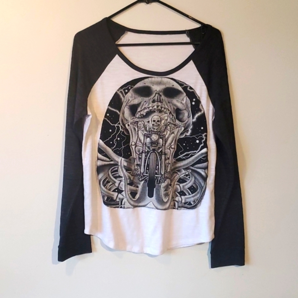 Baseball shirt custom with vintage motorcycle harley skull patch